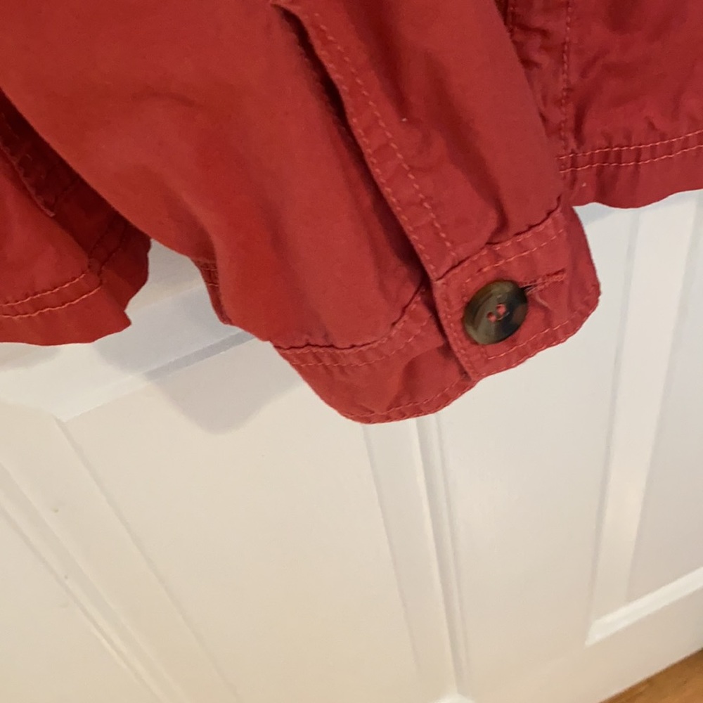 Zip up jacket. - Picture 7 of 9